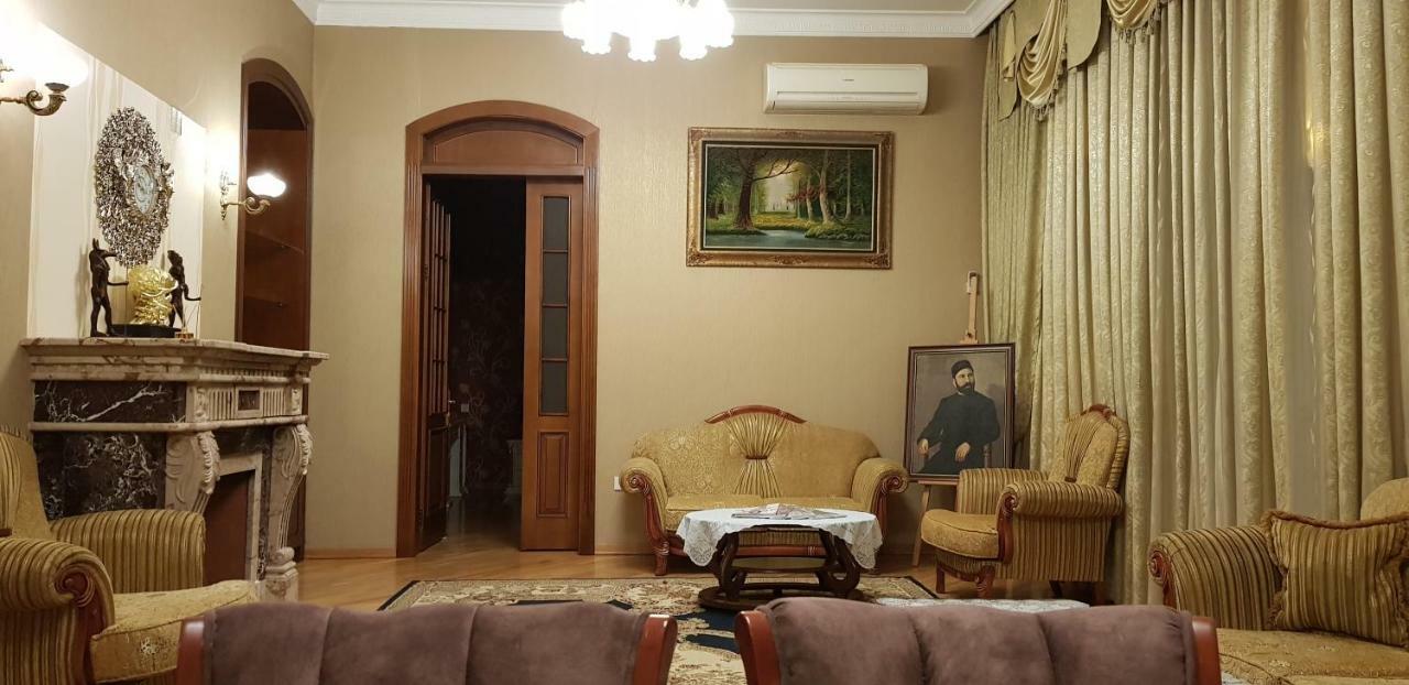 Gulluoglu Royal Suite Luxury Apartment Baku Bagian luar foto