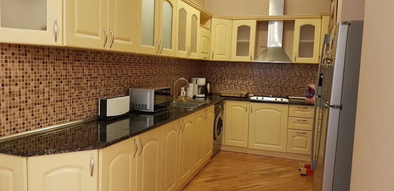 Gulluoglu Royal Suite Luxury Apartment Baku Bagian luar foto